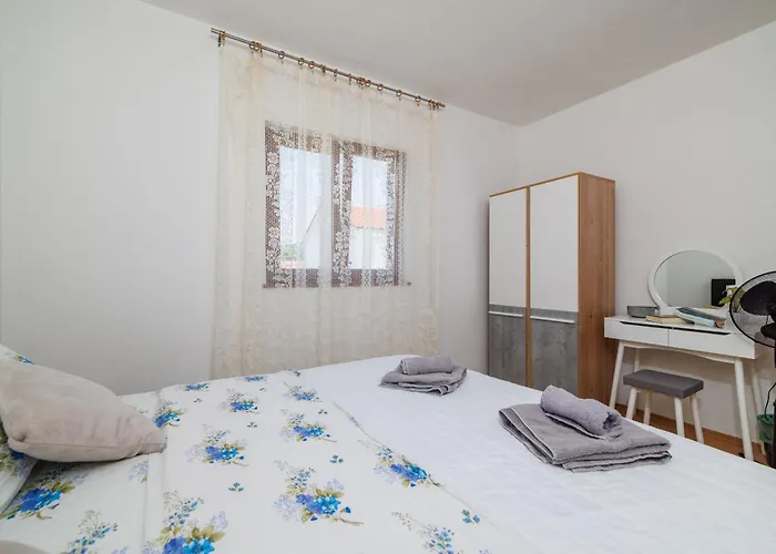 M&m شقة لوبار