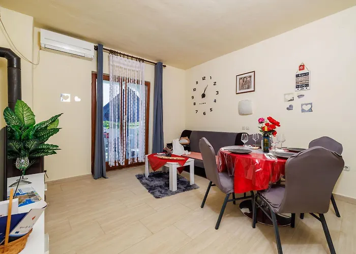 Διαμέρισμα M&m